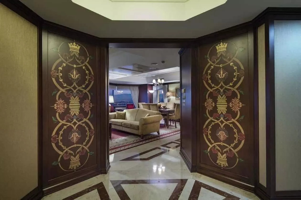 hilton_shabaviz (14).jpg